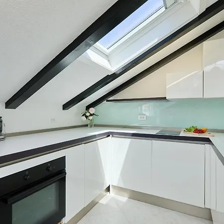 Hedera Estate, Hedera A42 *