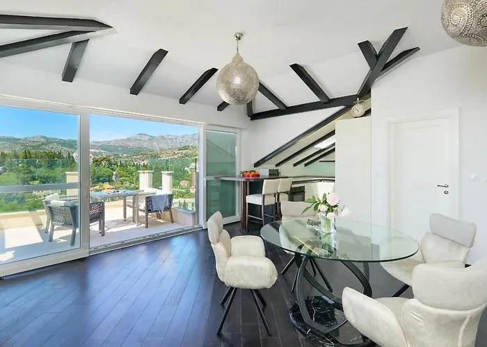 Hedera Estate, Hedera A42 * Dubrovnik